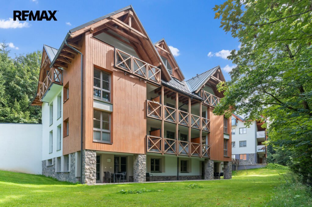 Prodej bytu 1+kk, 36 m2, Harrachov