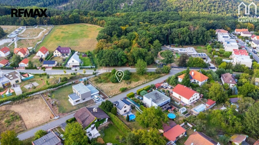 Prodej pozemku pro bydlení, 1380 m2, Černošice