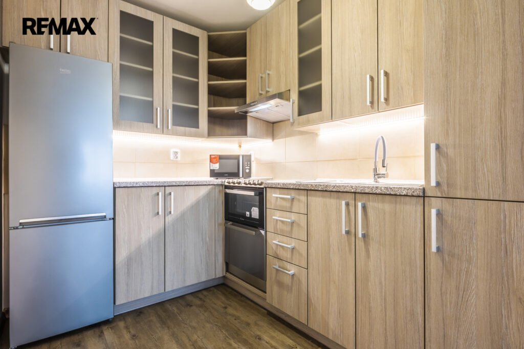 Pronájem bytu 2+kk, 46 m2, Praha