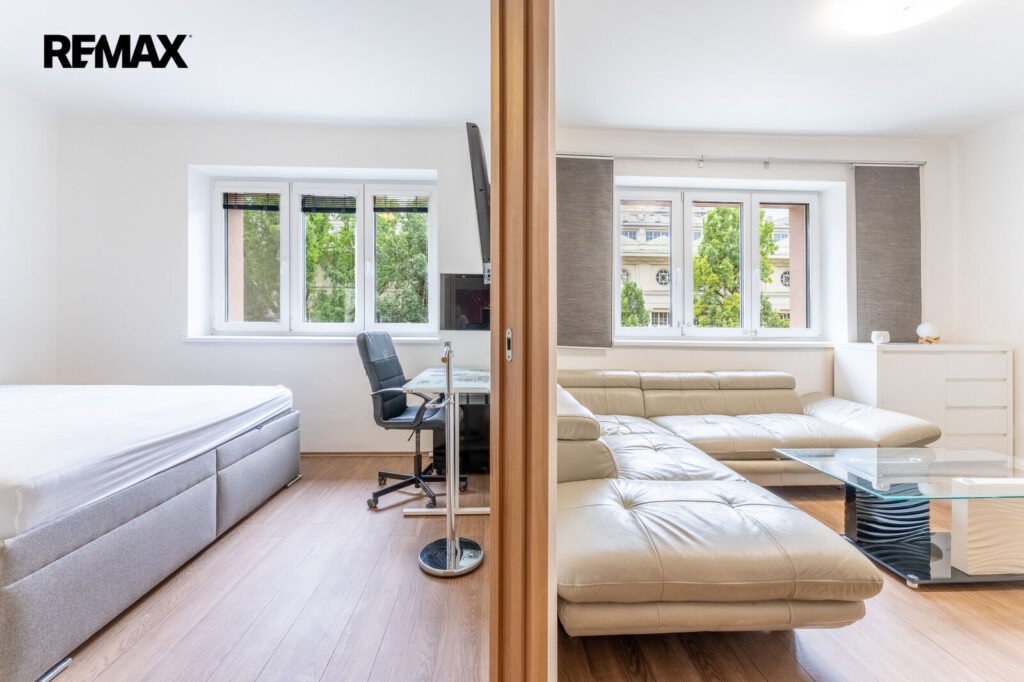 Pronájem bytu 2+kk, 52 m2, Praha