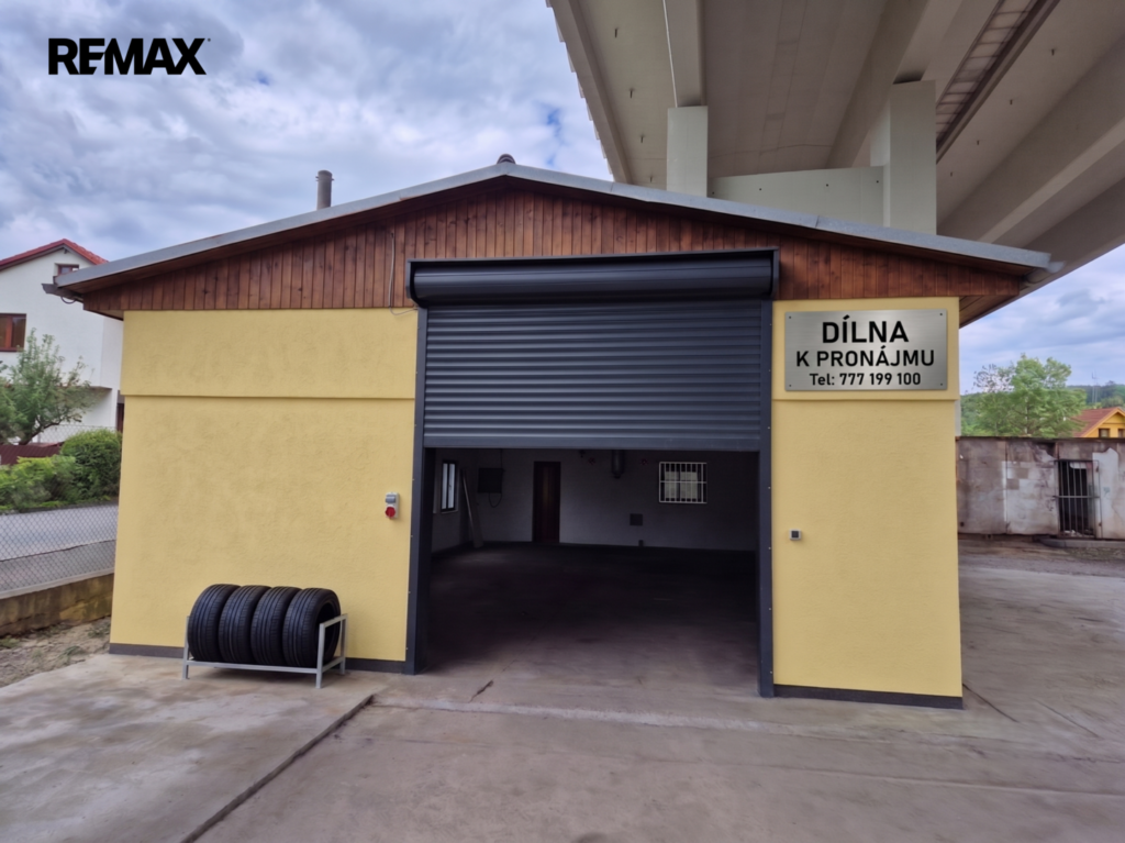 Pronájem komerčního prostoru, 80 m2, Beroun