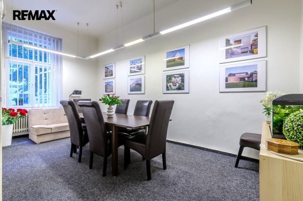 Pronájem prostoru kanceláří, 69 m2, Praha